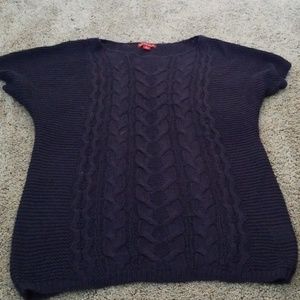 Short sleeve sweater